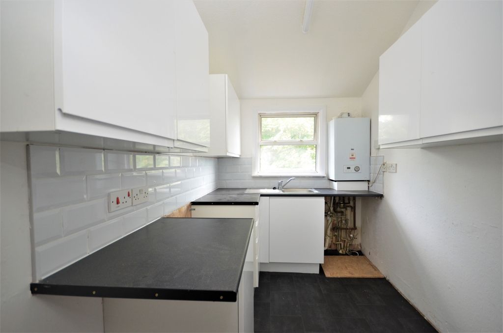Property photo 3 of 8 Kitchen Edit