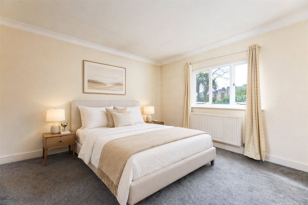 Property photo 3 of 5 Picture No. 02