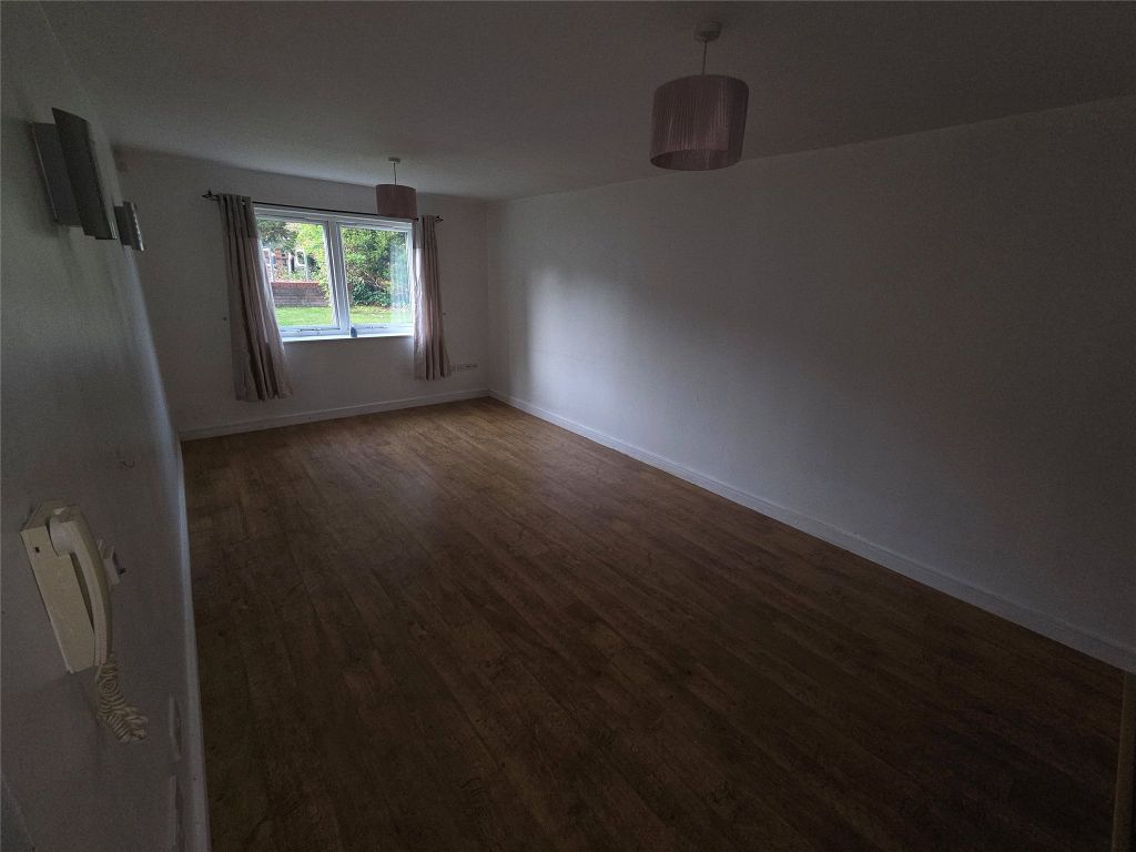 Property photo 3 of 10 Picture No. 21