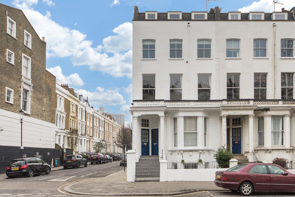 Property photo 2 of 9 11.Jpg