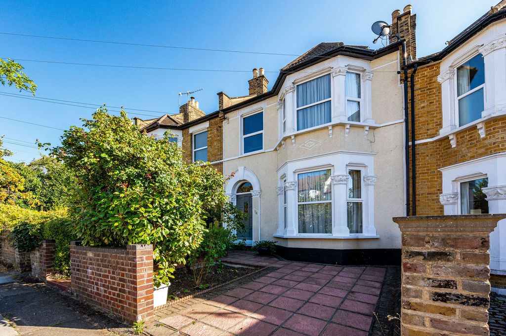 Property photo 3 of 31
