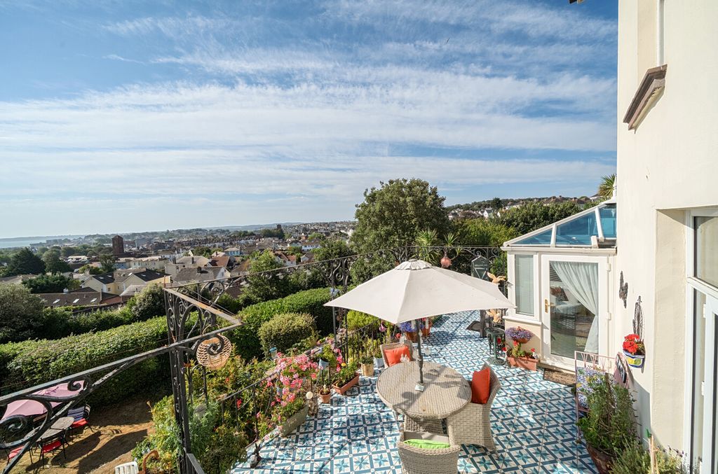 Property photo 2 of 22 1484499-1-6A54B60...