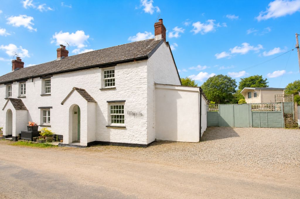 Property photo 1 of 20 A6382E89-85E0-4135-8858-Bd440bae779c
