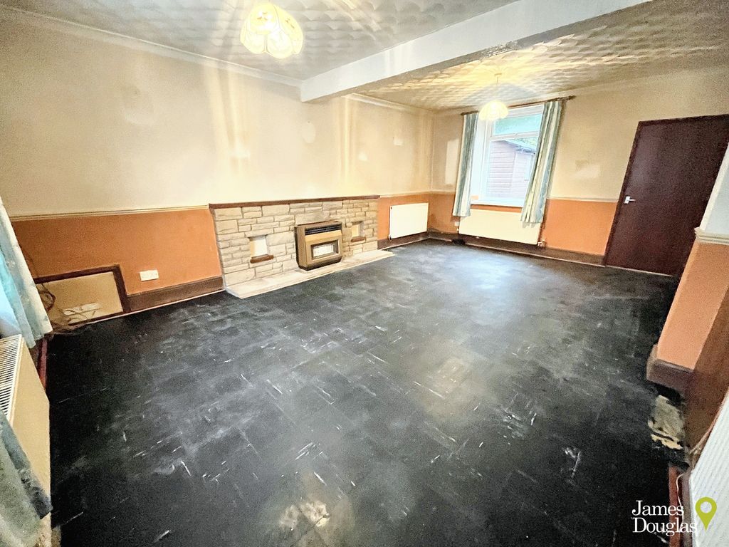 Property photo 3 of 20 Liv1 (1)