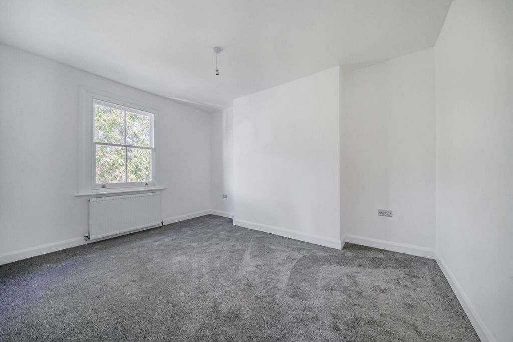 Property photo 3 of 7 1187528 (5)