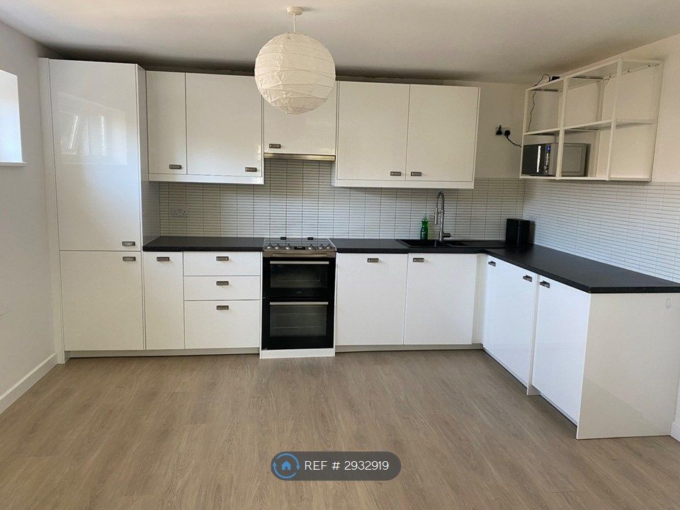Property photo 1 of 10 Open Plan Kitchen