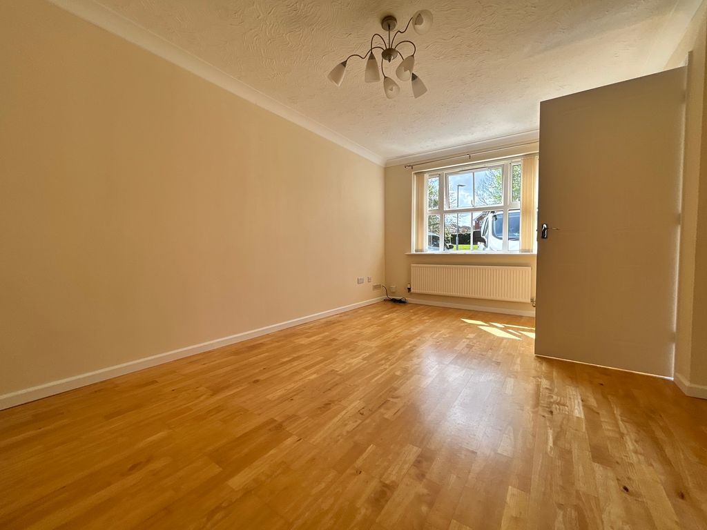 Property photo 3 of 13 Image