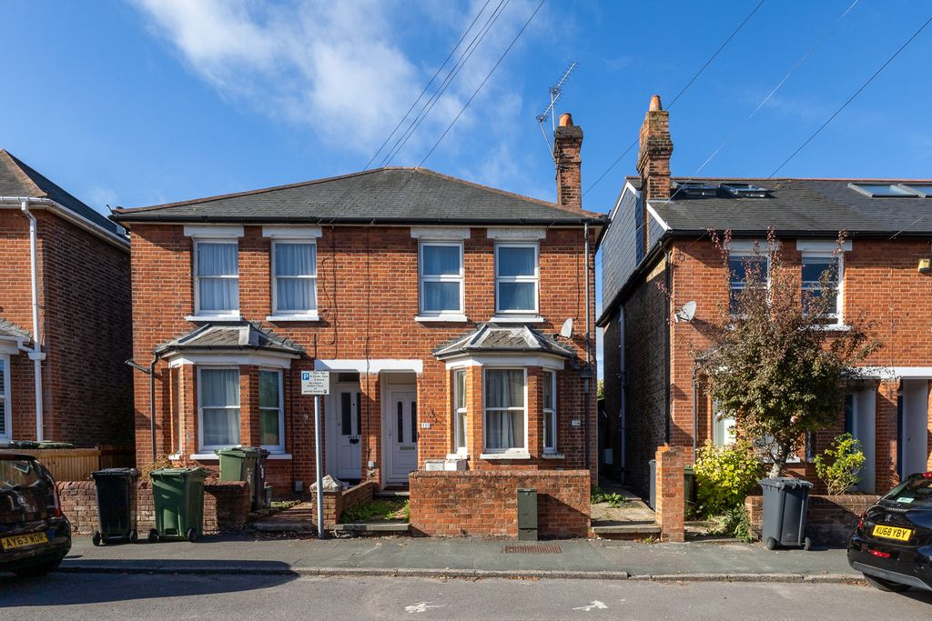 Property photo 1 of 18