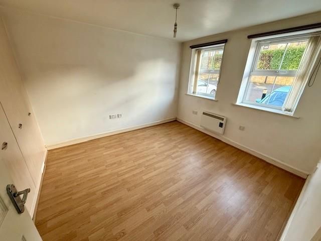 Property photo 3 of 4
