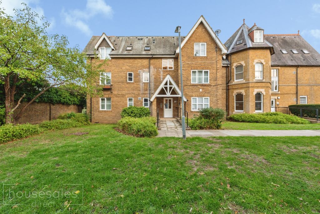 Property photo 1 of 7