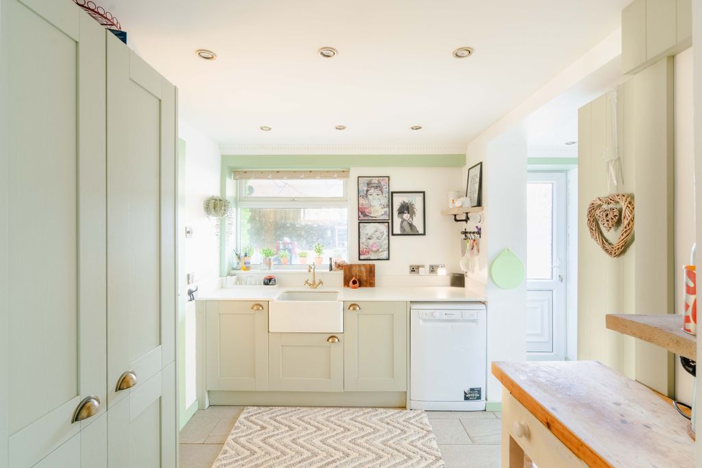 Property photo 2 of 28 Photo 2