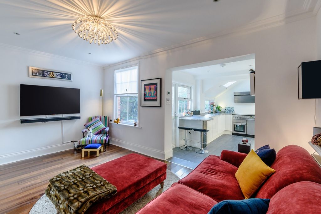 Property photo 3 of 13 2