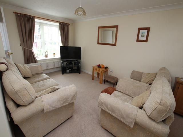 Property photo 2 of 20