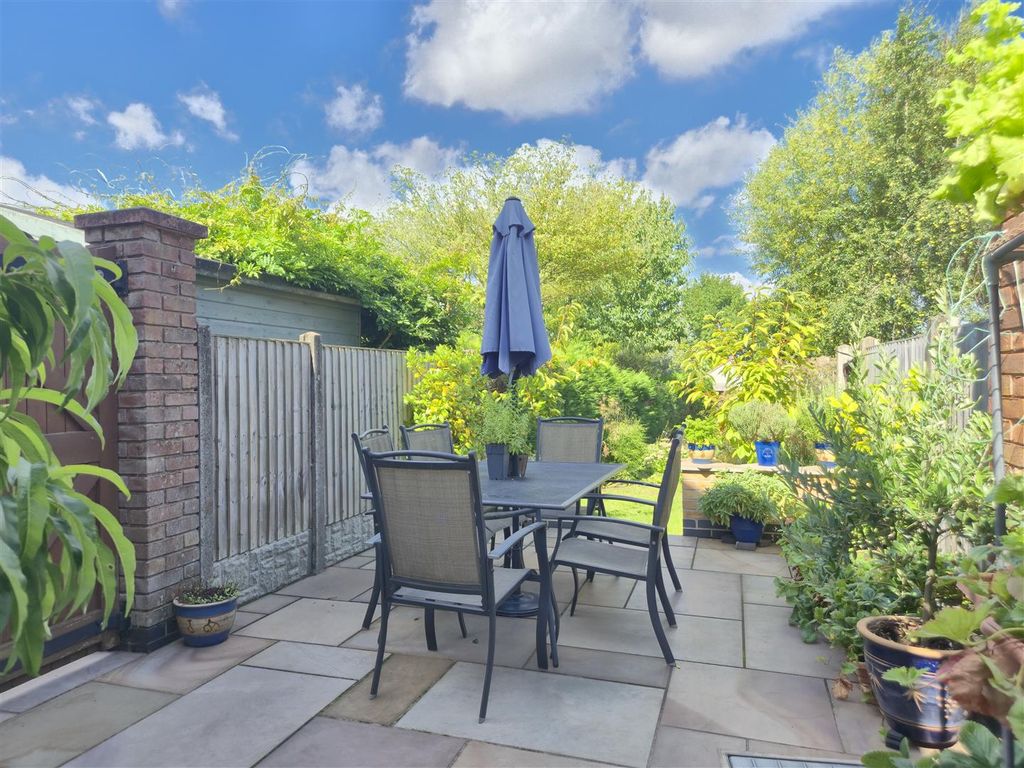 Property photo 2 of 17 Rear Garden