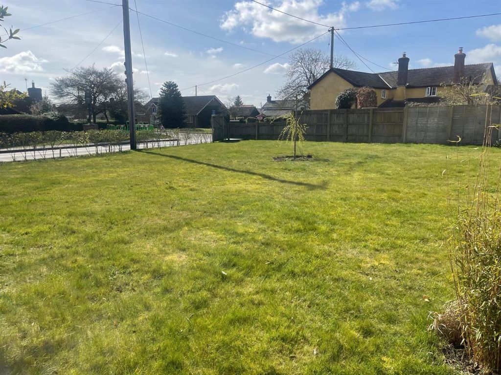 Property photo 3 of 6 Land