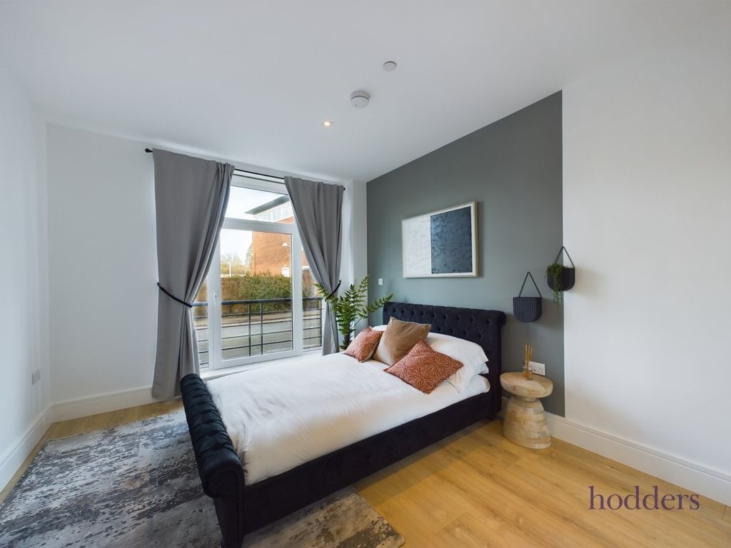 Property photo 3 of 11 Picture No. 18