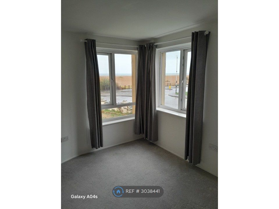 Property photo 1 of 3