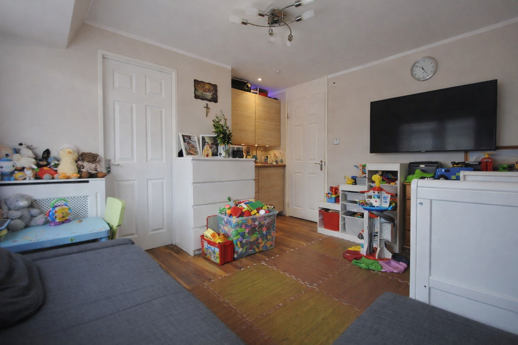 Property photo 3 of 14 3Ff7172C-9075-4Df8-A4F1-B6Ab55A768D4