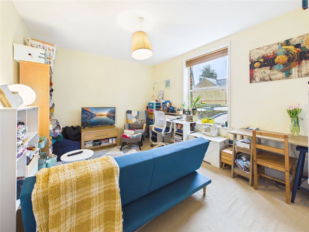 Property photo 3 of 6 Picture No. 10