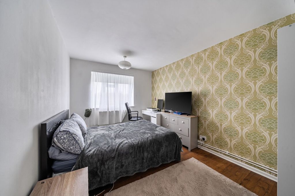 Property photo 3 of 10 1436090-6-69c6A2E...