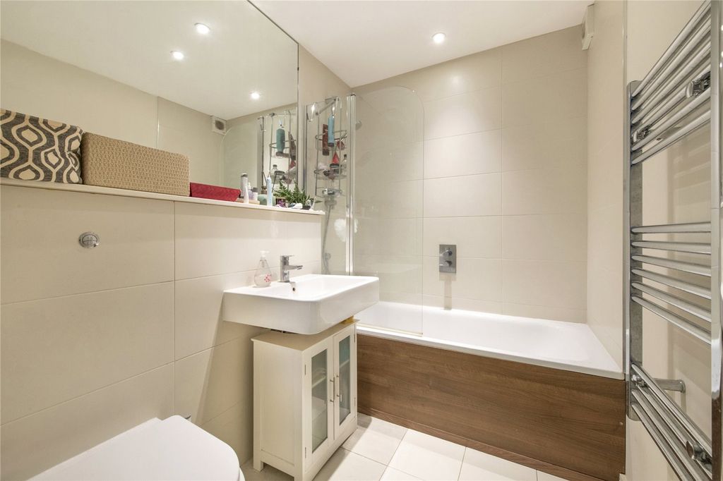 Property photo 3 of 5