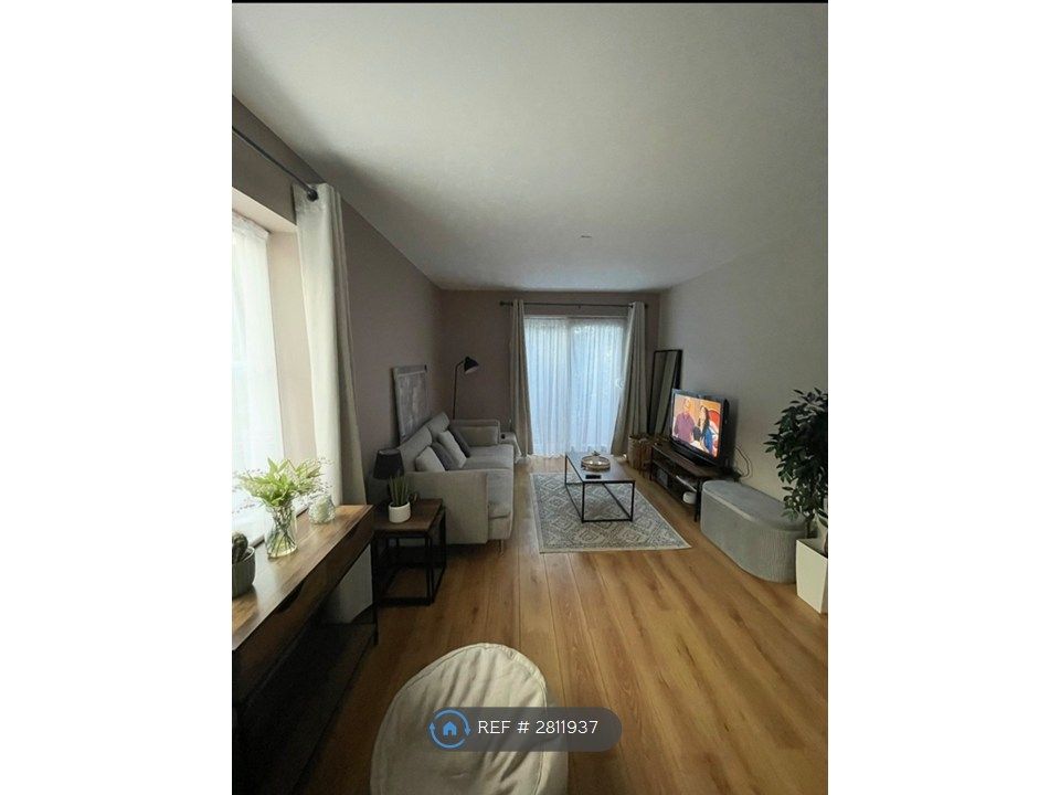 Property photo 2 of 7