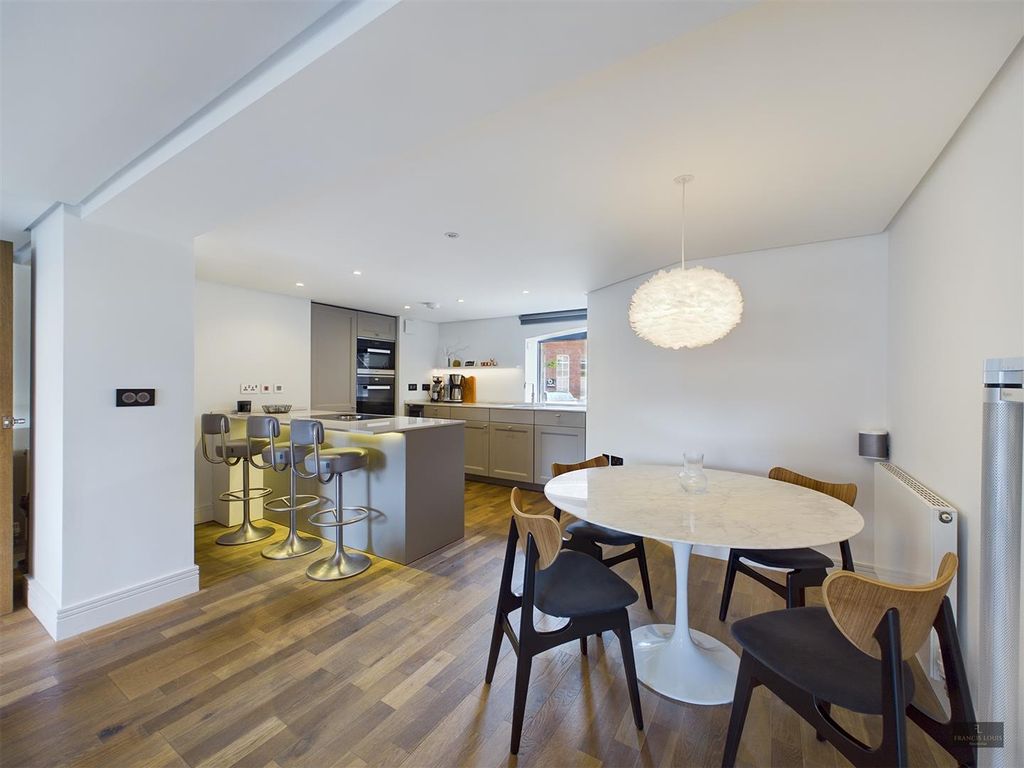Additional image 4 of 2 bed flat for saleSouthernhay East, Exeter EX1