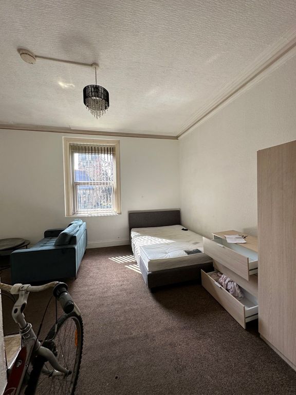 Property photo 1 of 2 Photograph 1