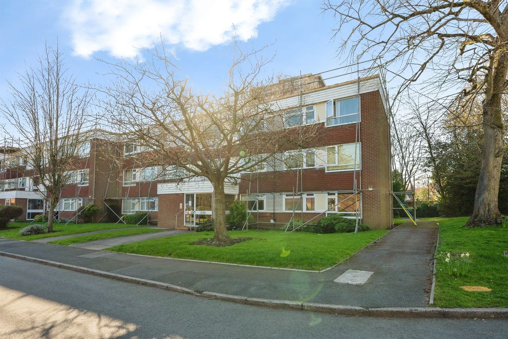 Property photo 1 of 5