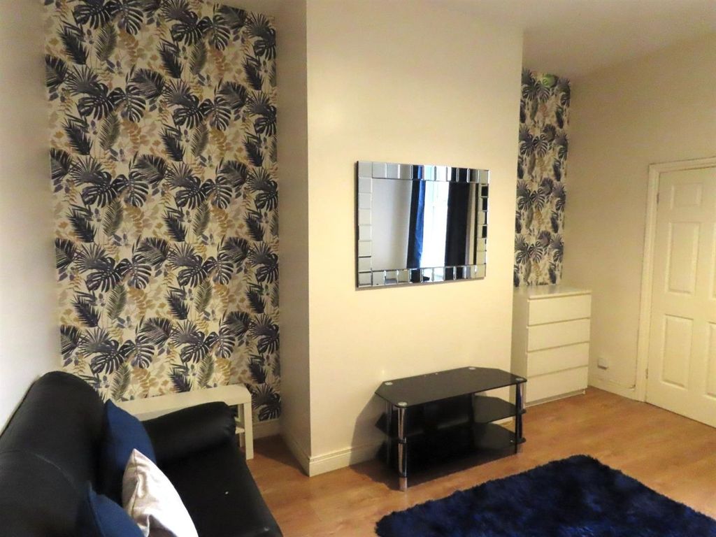 Property photo 3 of 7 15.Jpg