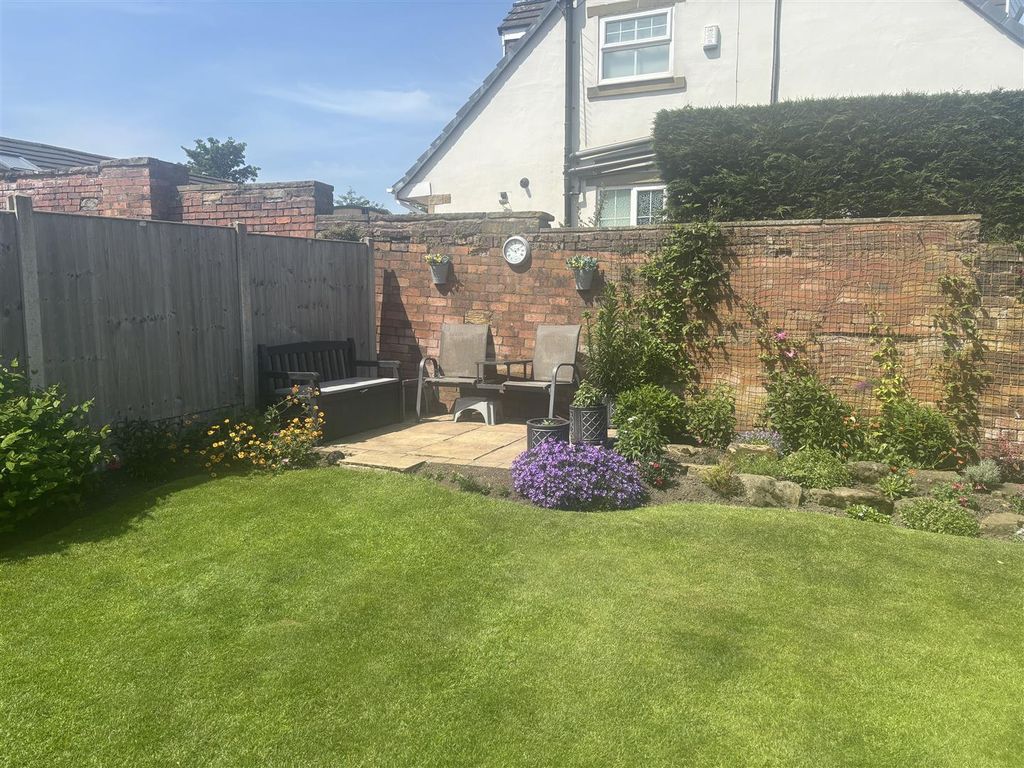 Additional image 18 of 4 bed detached house for saleManor Park, Dewsbury WF12