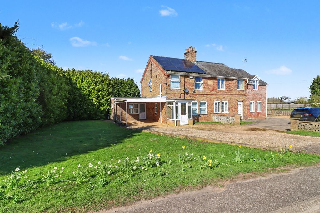 Property photo 1 of 19 4970260