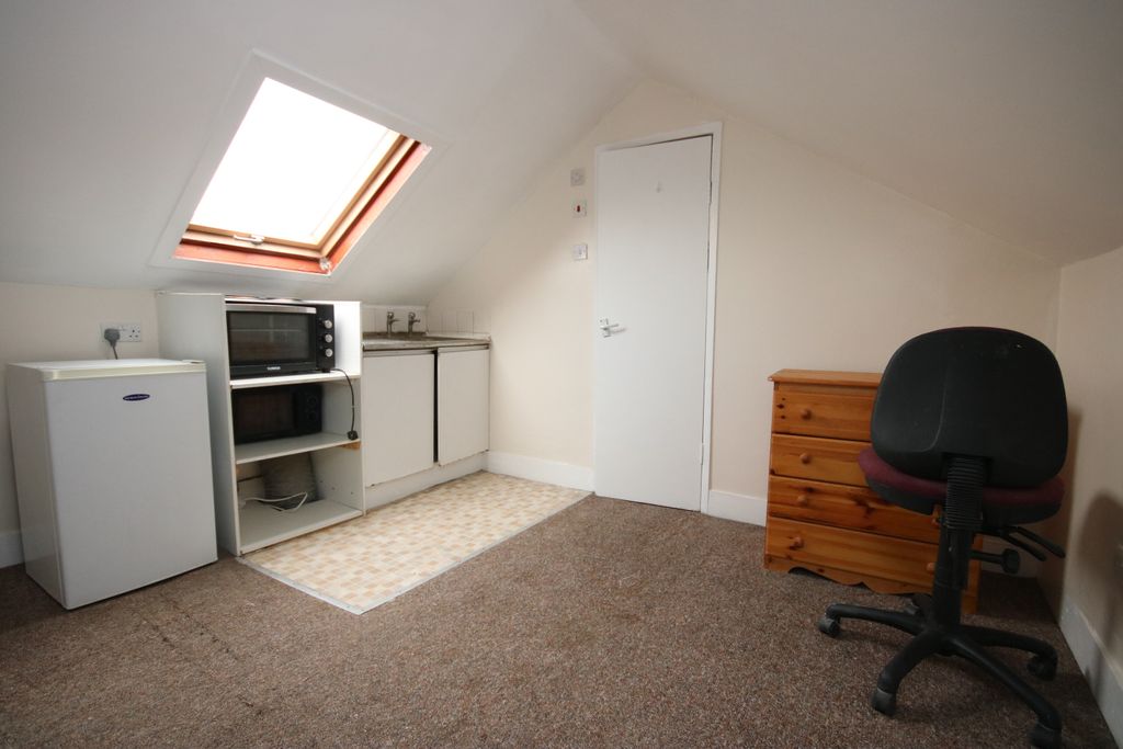 Property photo 2 of 2