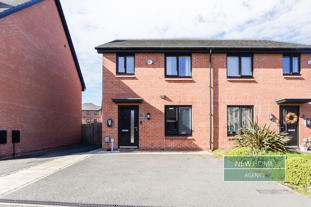 Property photo 1 of 19 Photo 19