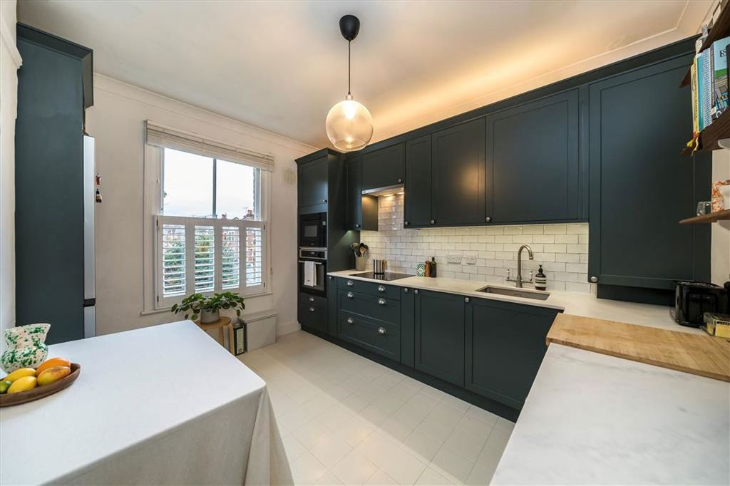 Property photo 3 of 6