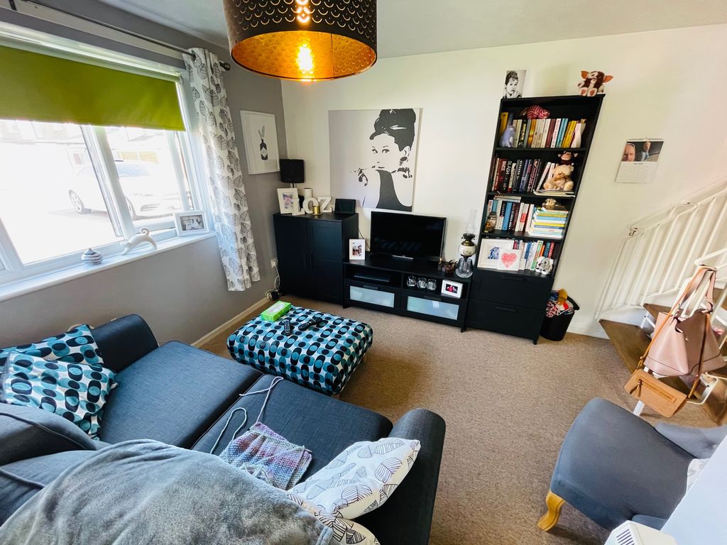 Property photo 3 of 7