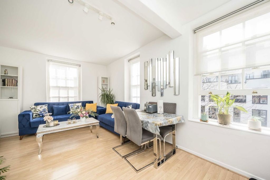 Property photo 1 of 6