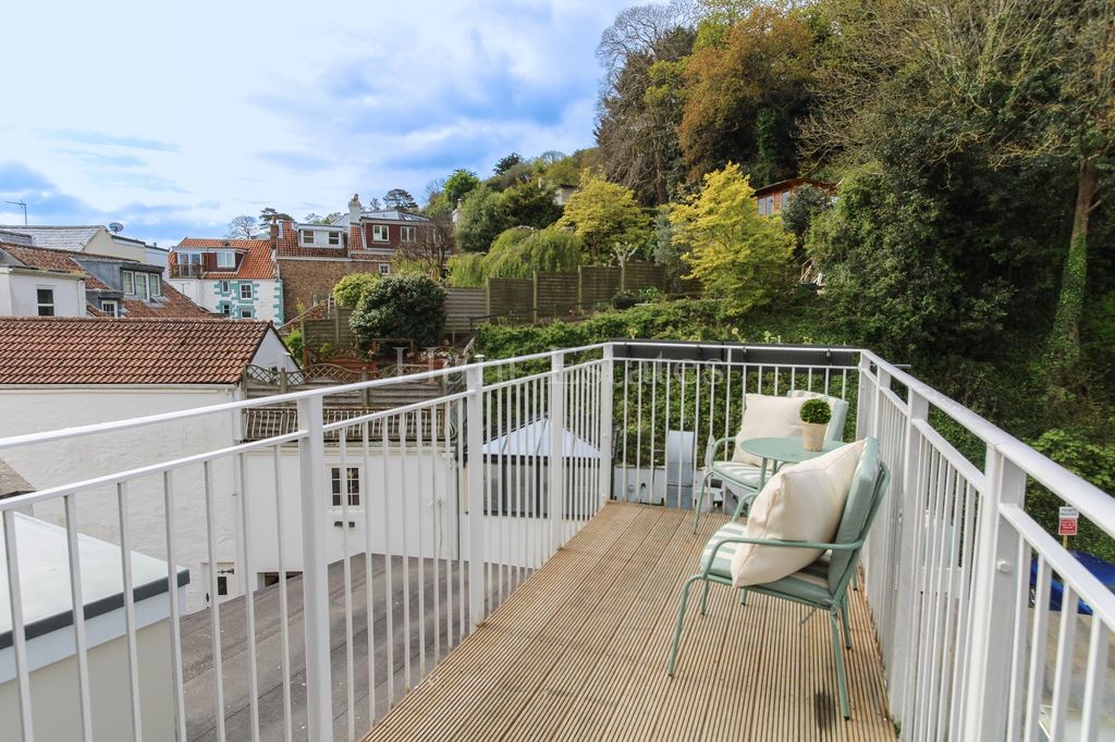 Property photo 2 of 16 Not Specified