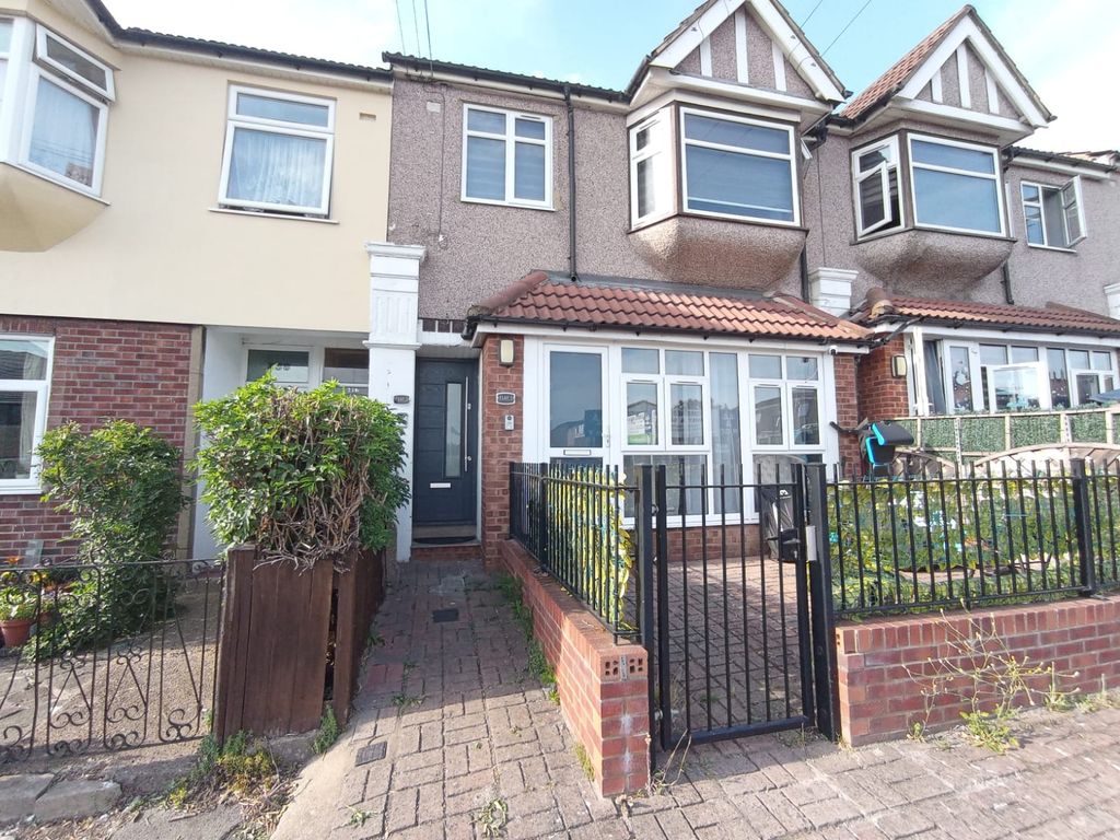 Property photo 2 of 12 2
