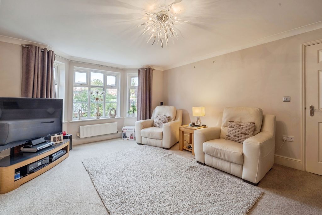 Property photo 3 of 20 Pbox-Img.Jpg