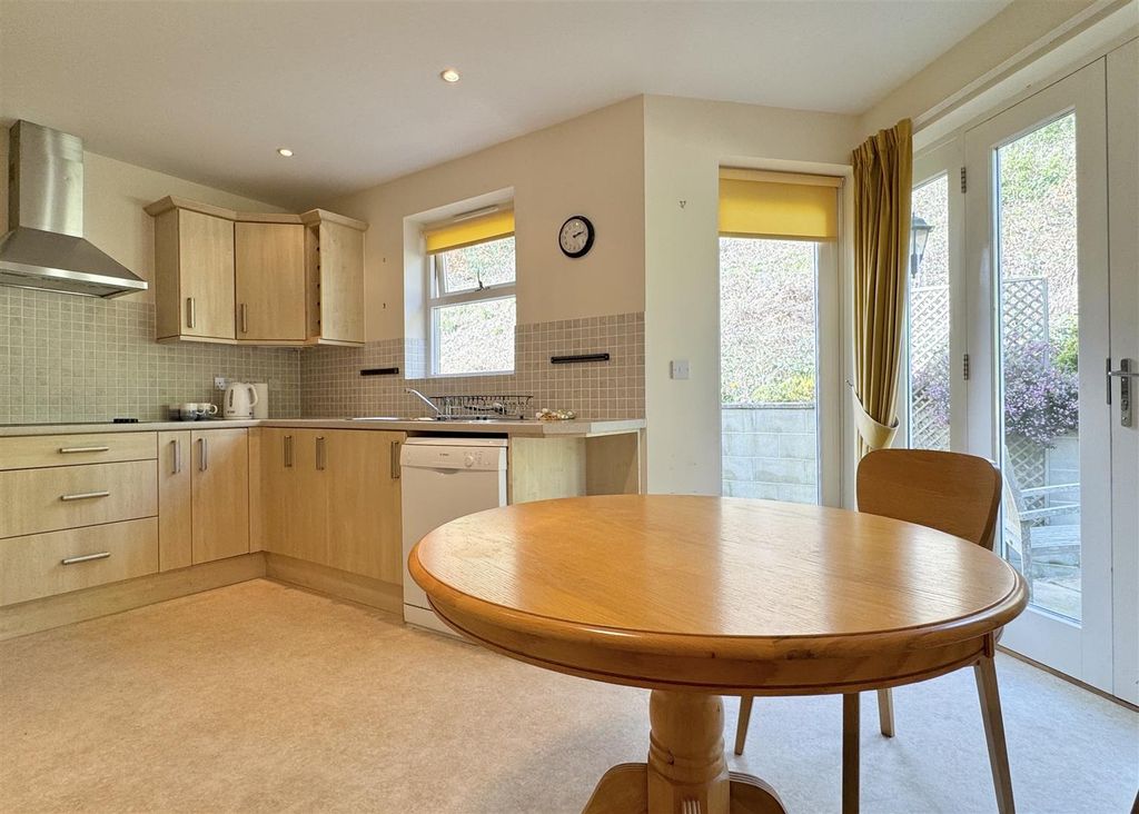 Property photo 3 of 13 Img_0402.Jpg