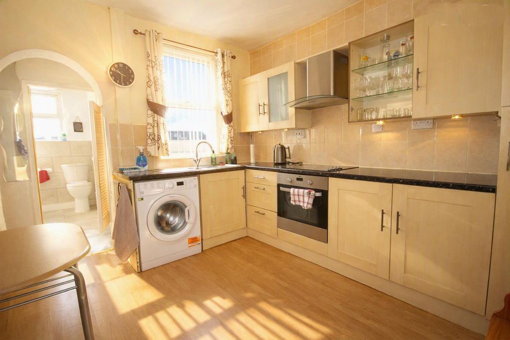 Property photo 3 of 7 Kitchen/Diner