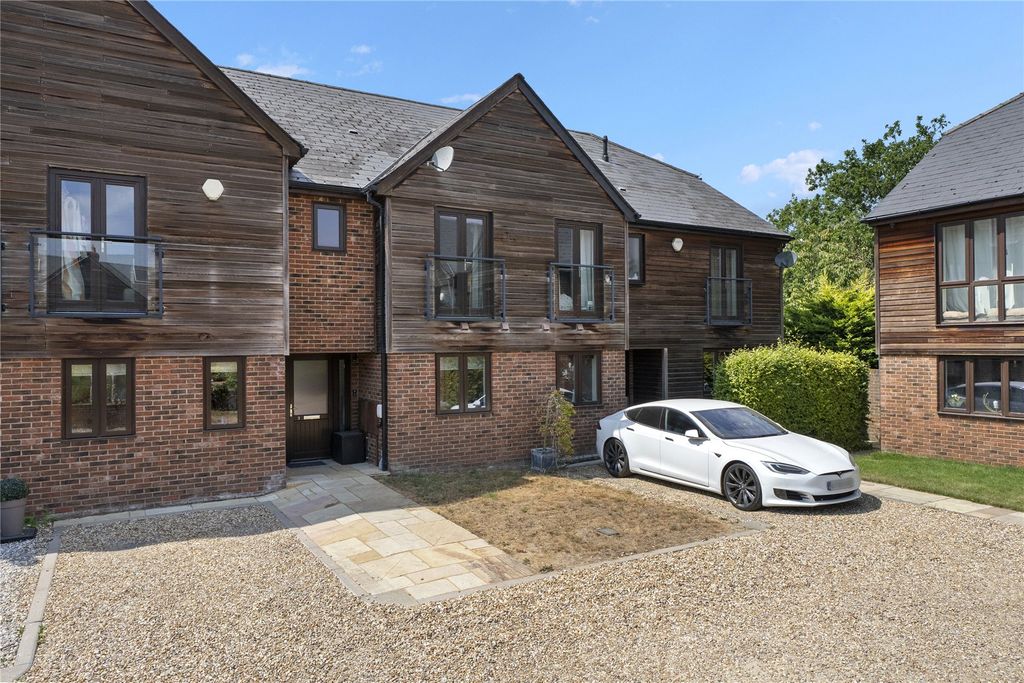 Property photo 1 of 23 Picture No. 24