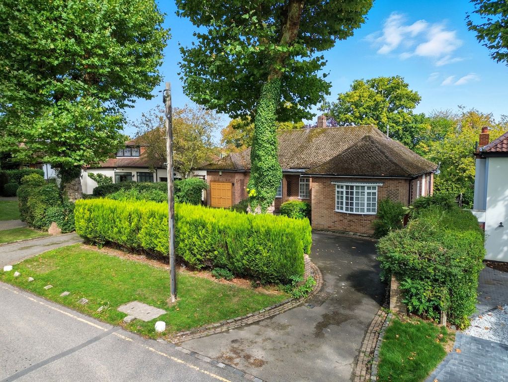 Property photo 2 of 30