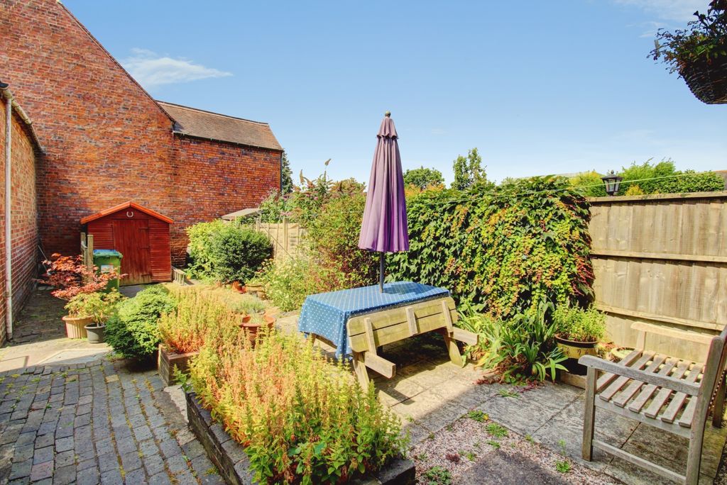 Property photo 2 of 12 Rear Garden