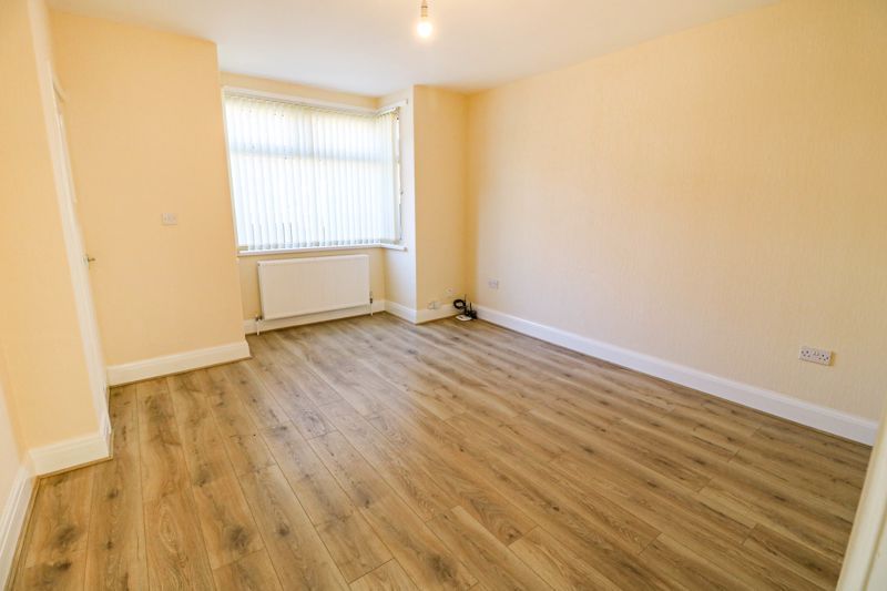 Property photo 2 of 9 Photo 1