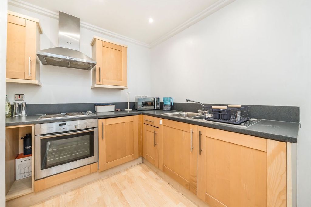 Property photo 3 of 5