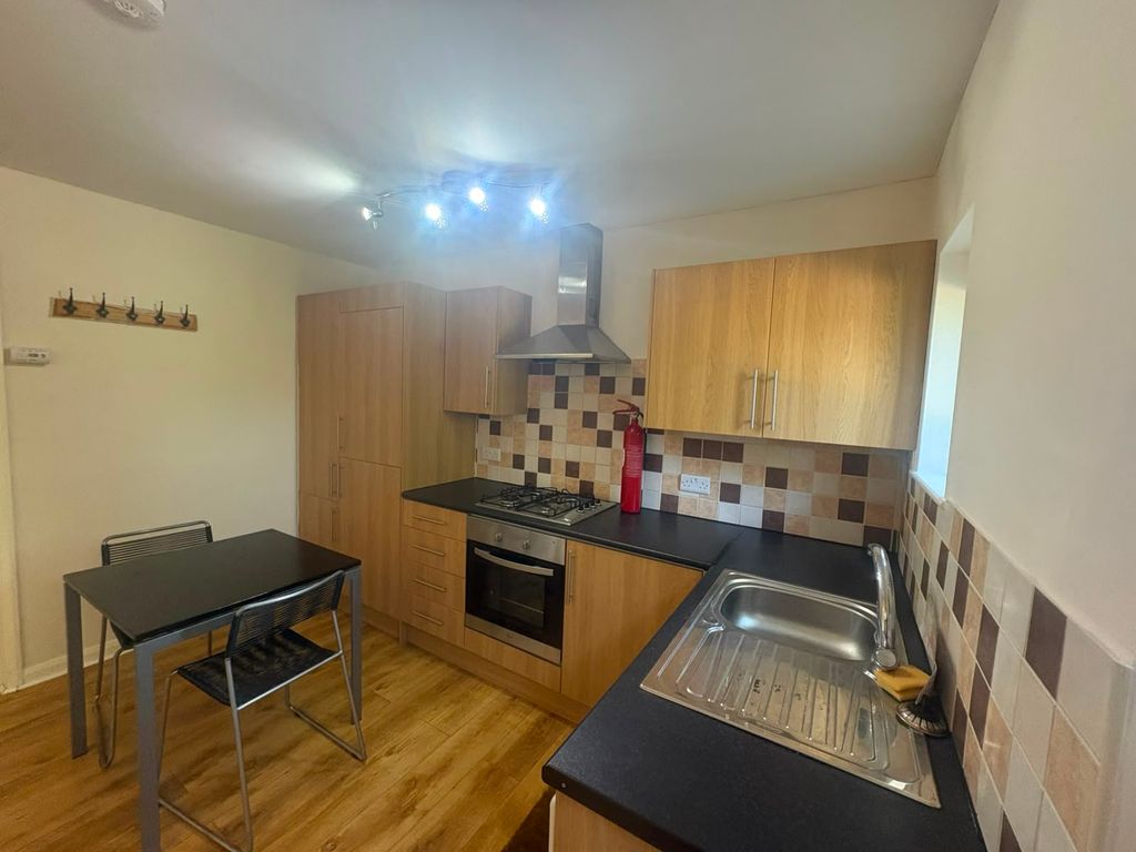 Property photo 1 of 4