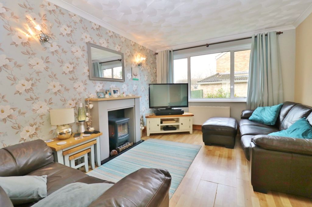Property photo 2 of 15