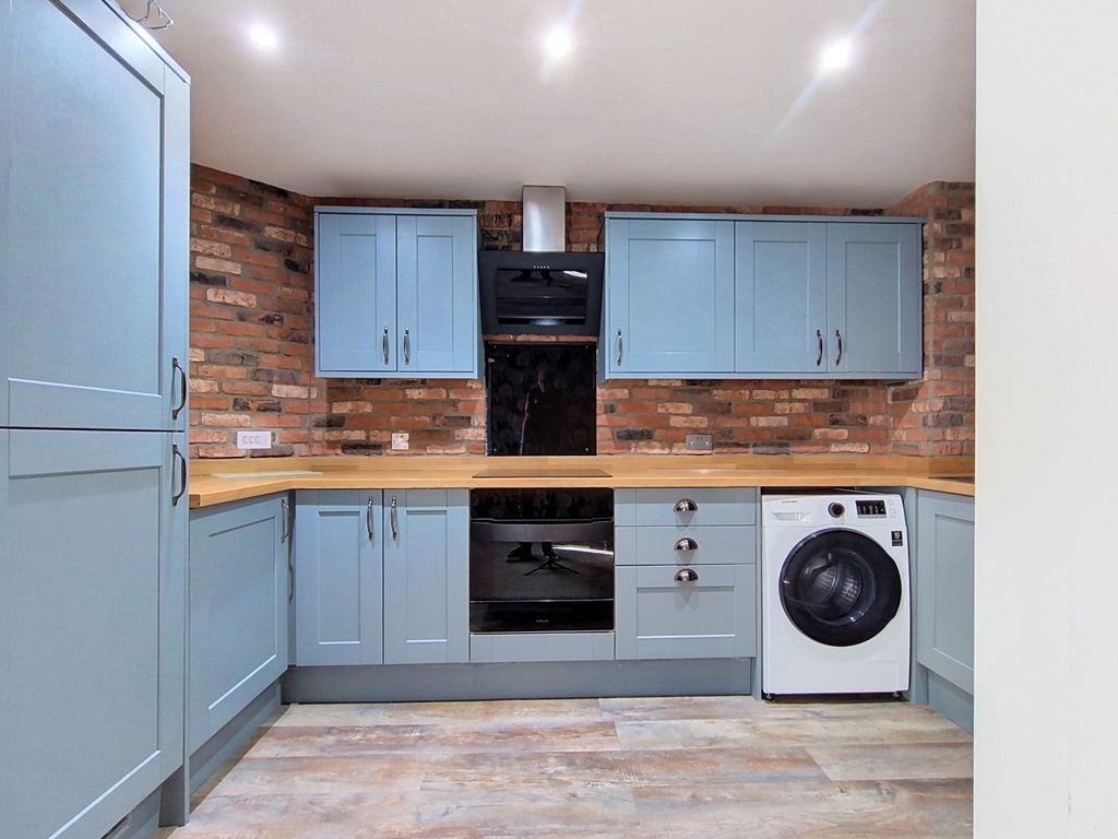 Property photo 2 of 7 4-Broadlands-Place_00002